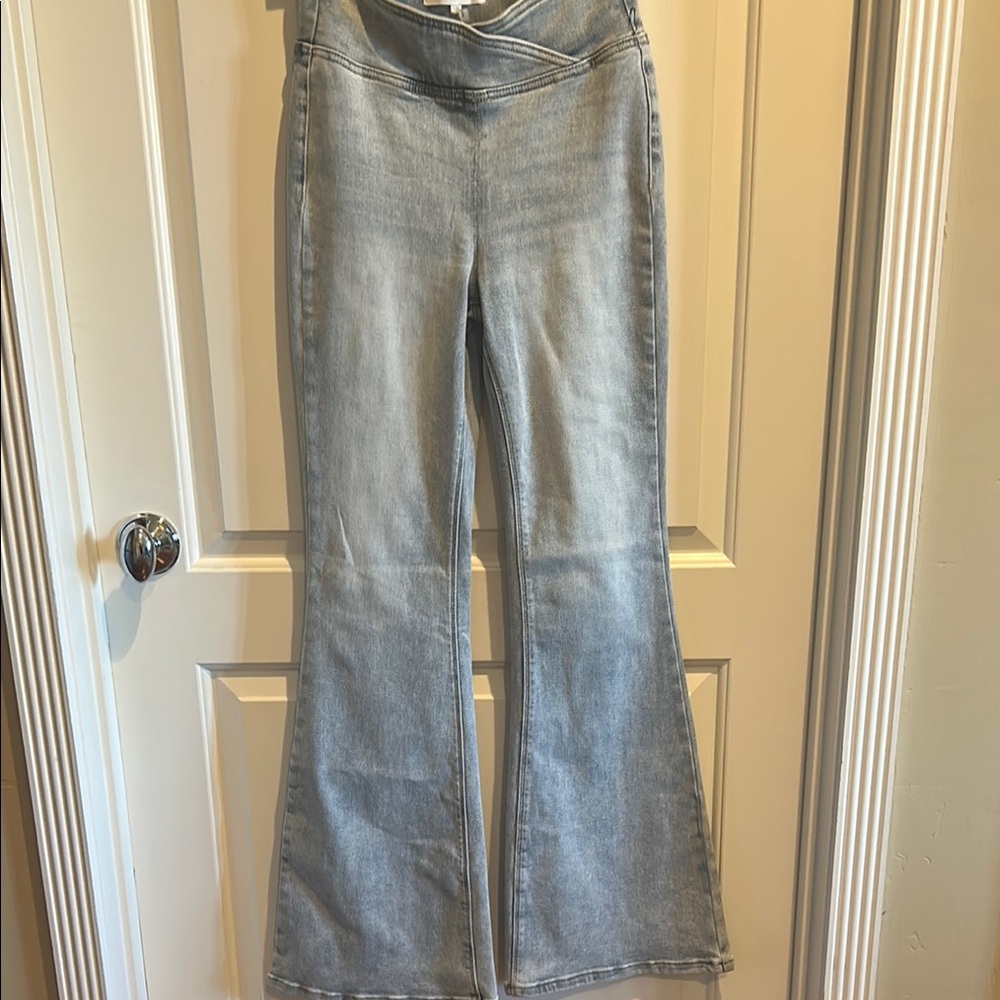 Risen Women's Light Blue Flared Jeans